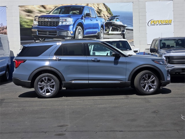 Vehicle image 2 of 11