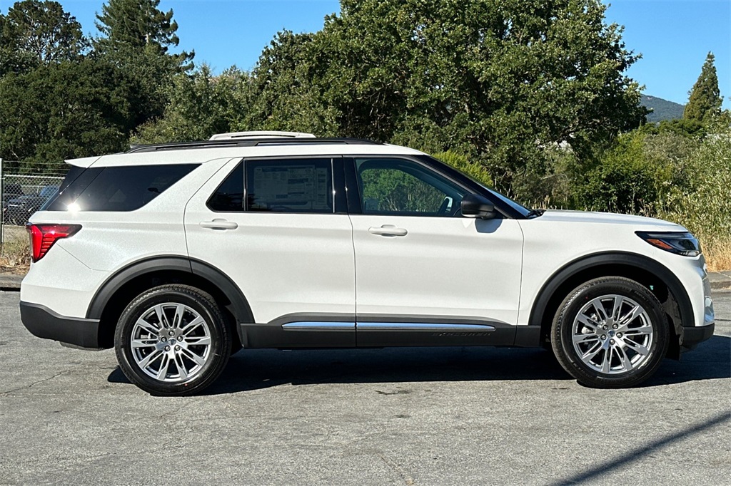 Vehicle image 5 of 29