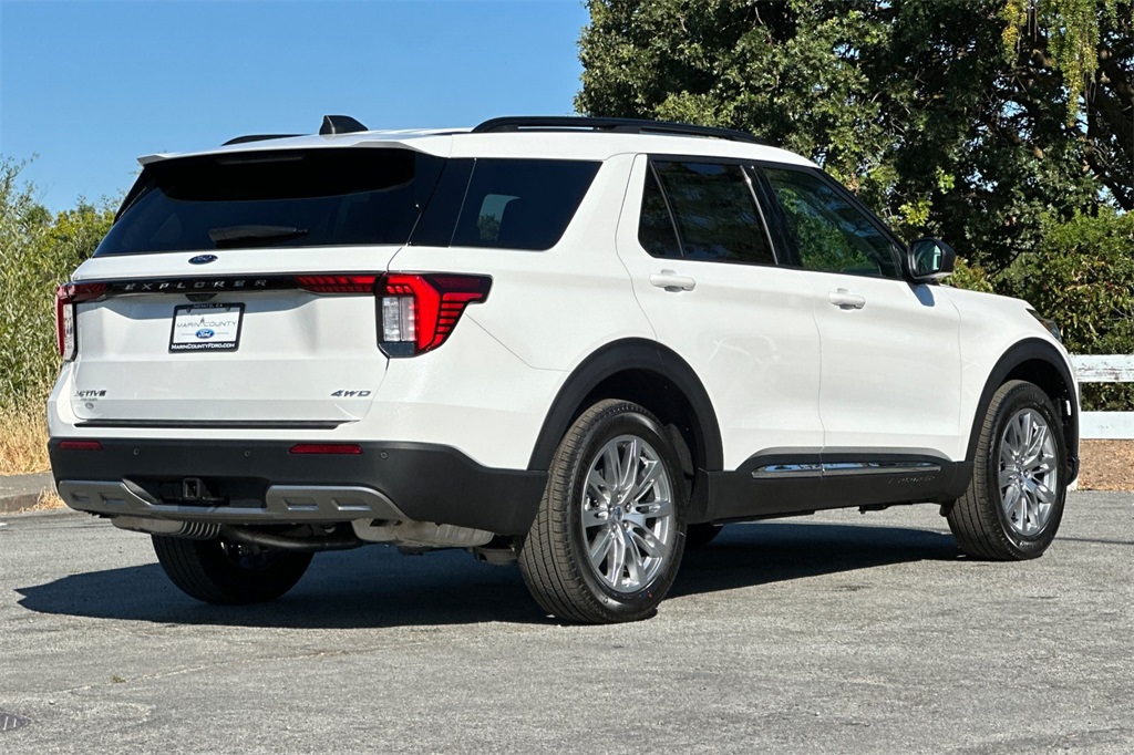 Vehicle image 6 of 29
