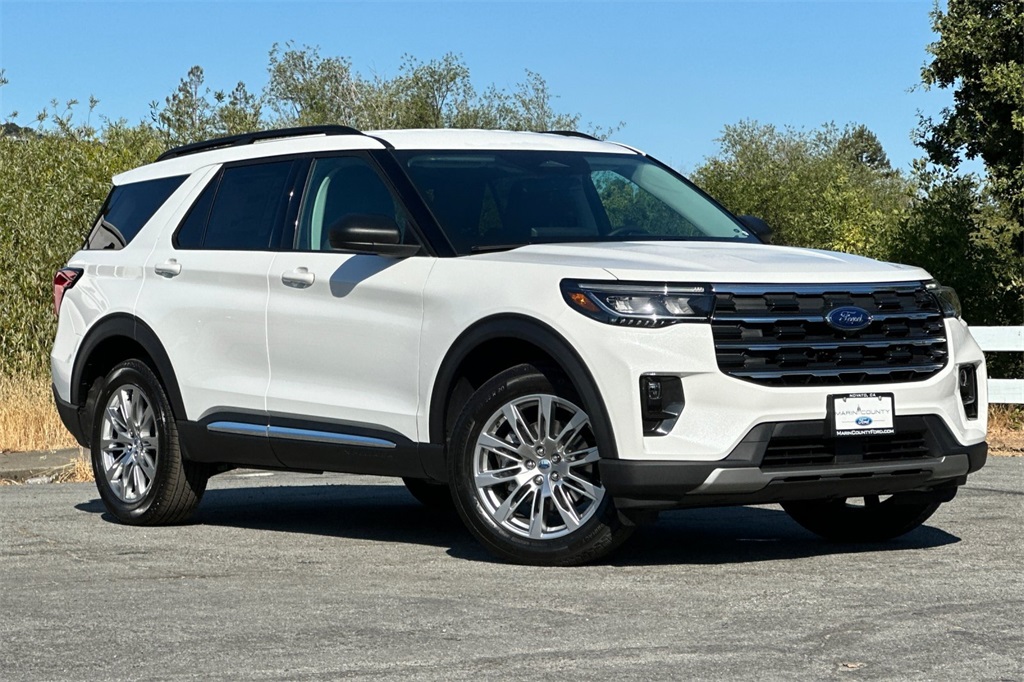 Vehicle image 4 of 29