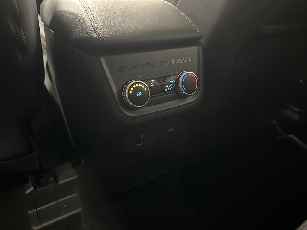 2025 Ford Explorer Active Image 63 of 66