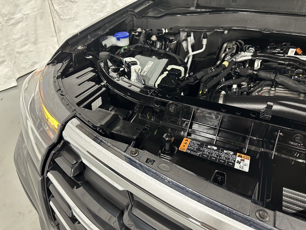 2025 Ford Explorer Active Image 10 of 66