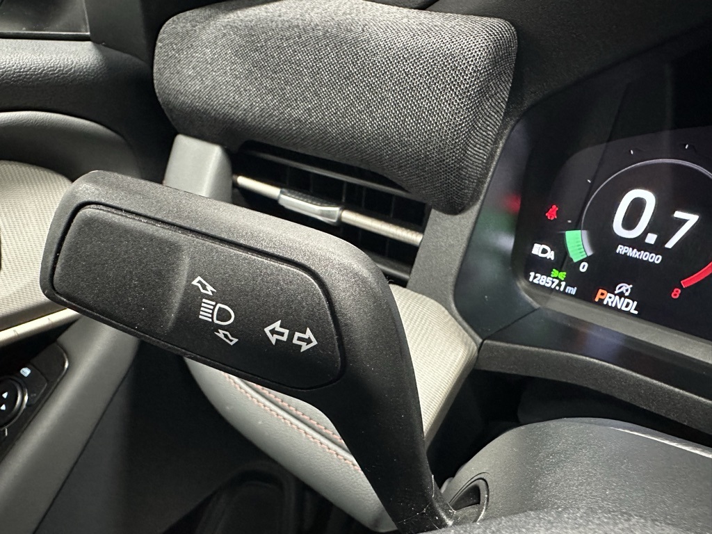 2025 Ford Explorer Active Image 50 of 66