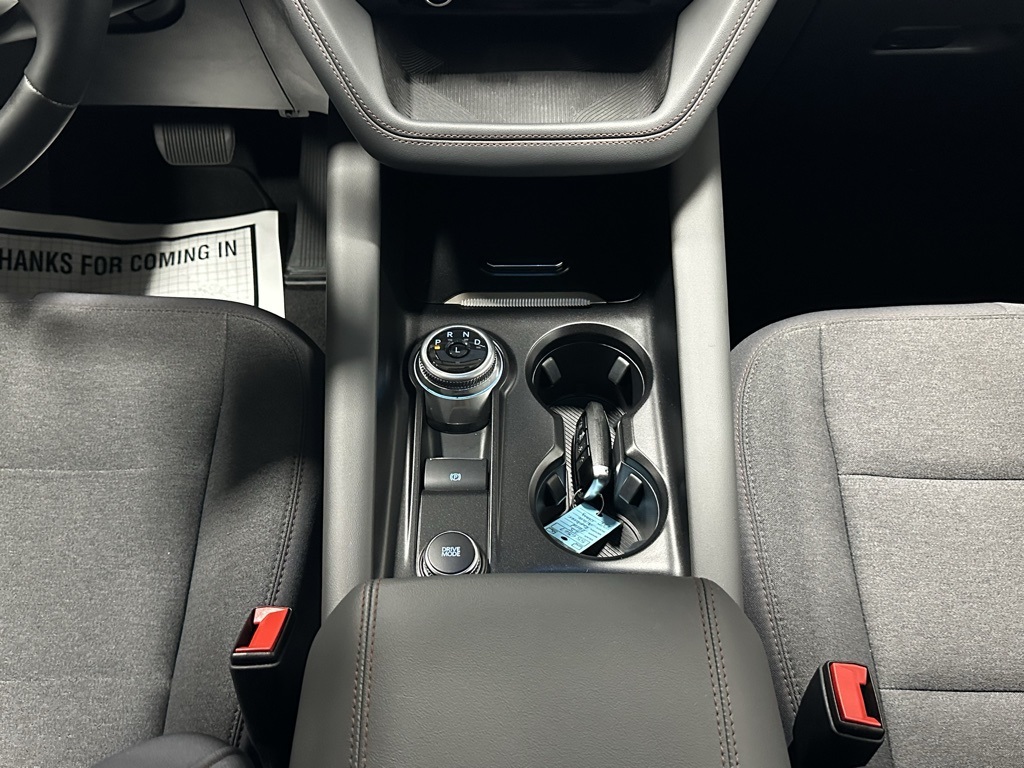 2025 Ford Explorer Active Image 46 of 66