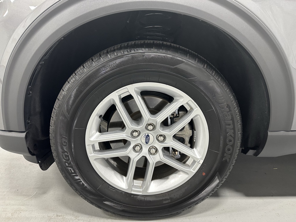 2025 Ford Explorer Active Image 13 of 66