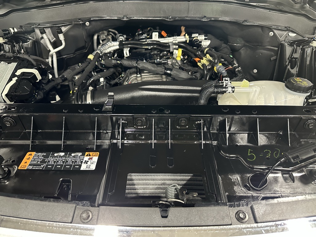 2025 Ford Explorer Active Image 8 of 66