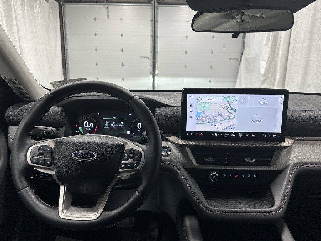 2025 Ford Explorer Active Image 33 of 66