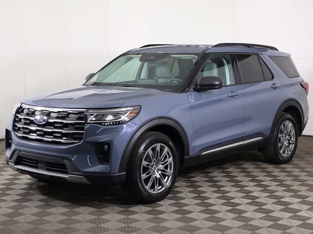 2025 Ford Explorer Active Image 1 of 56