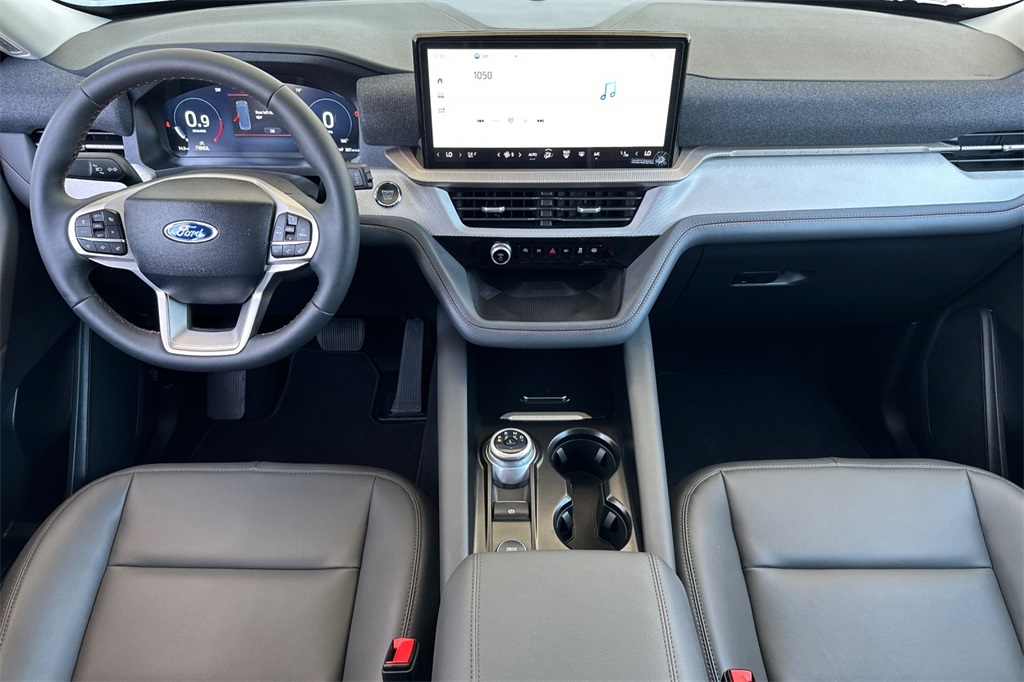 Vehicle image 15 of 29