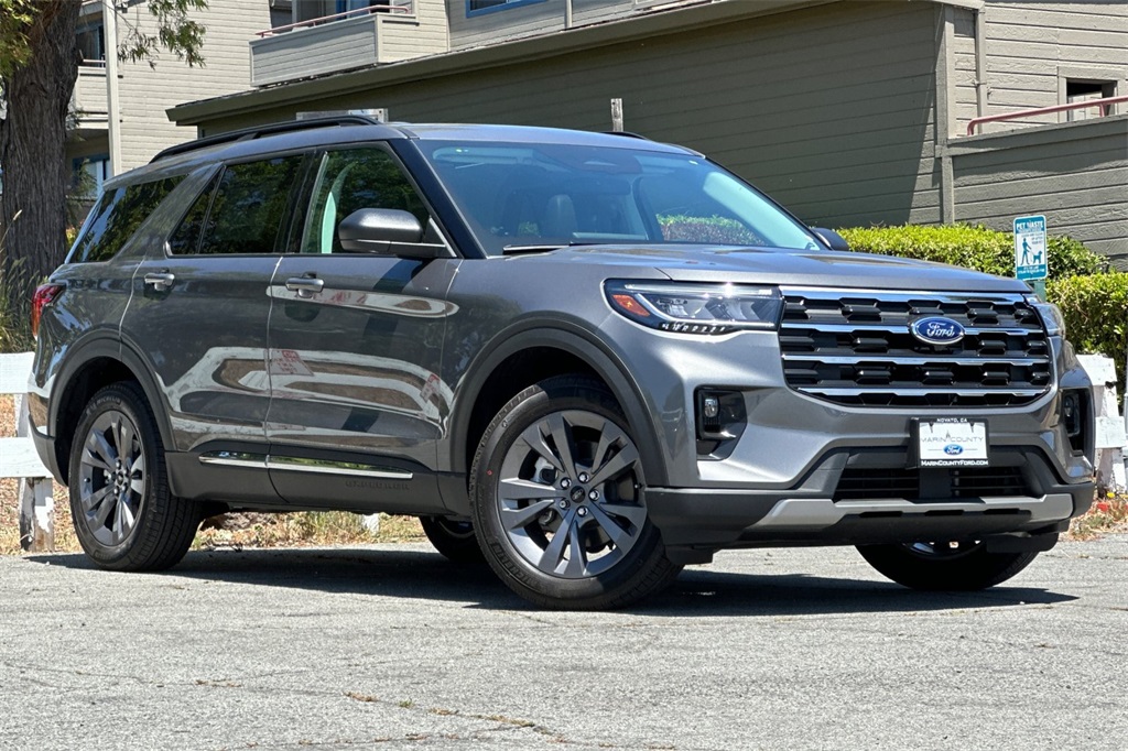 Vehicle image 3 of 29