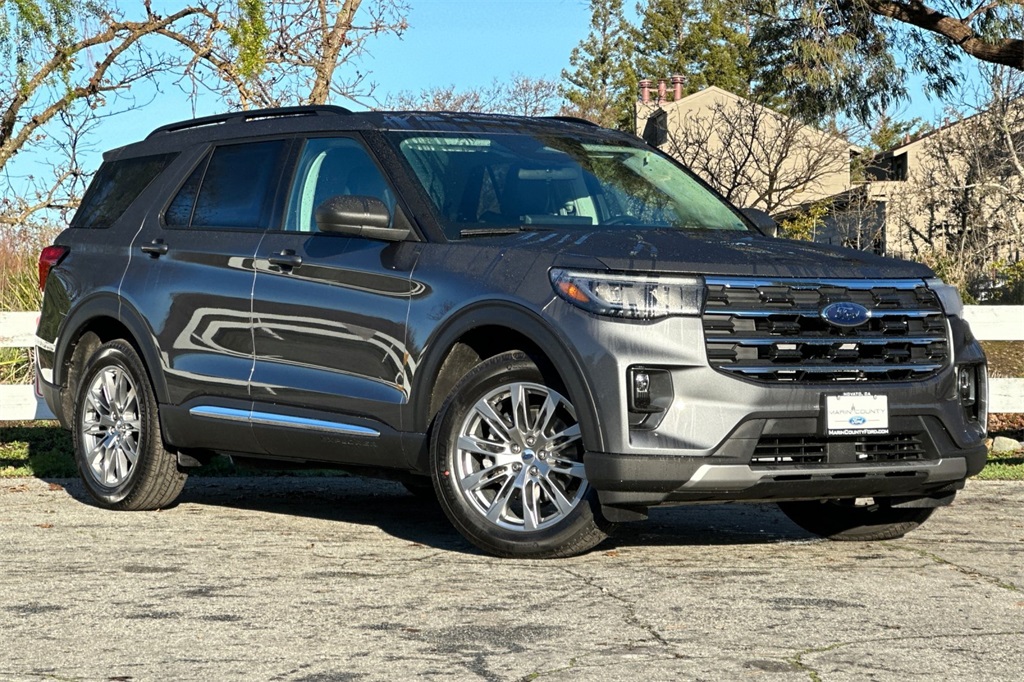 Vehicle image 3 of 29