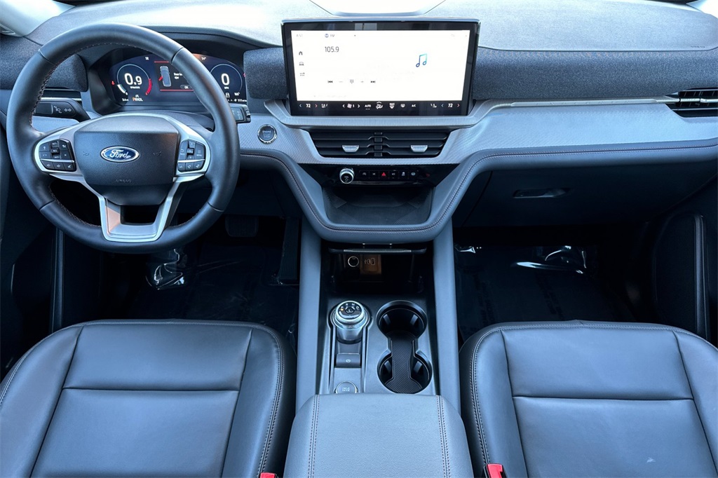 Vehicle image 13 of 29