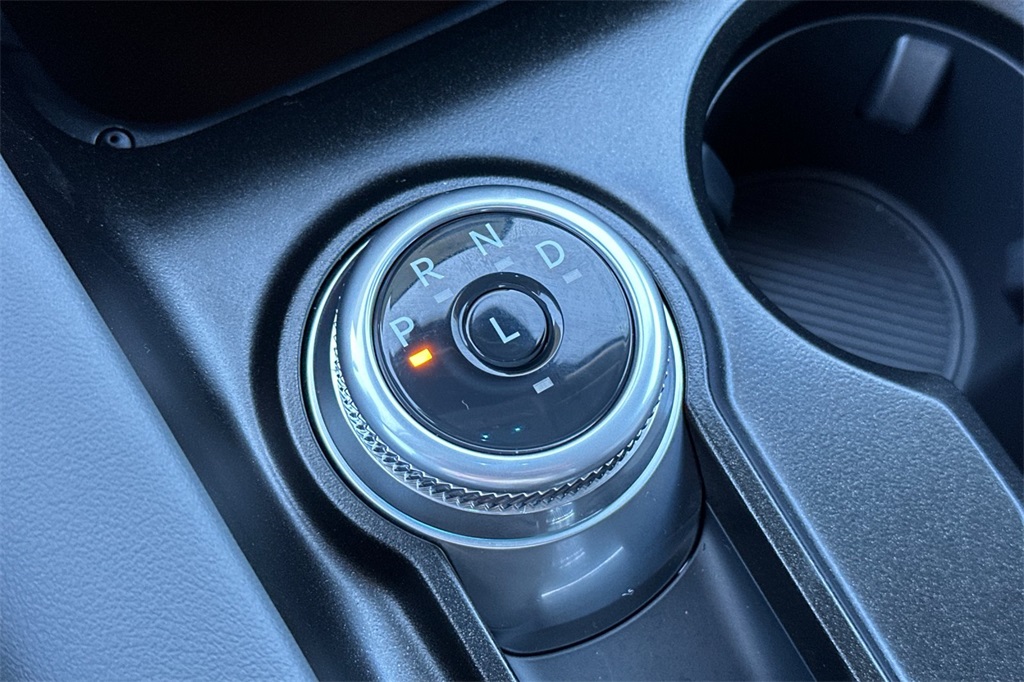 Vehicle image 23 of 29