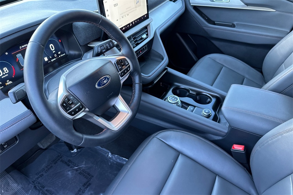 Vehicle image 10 of 29