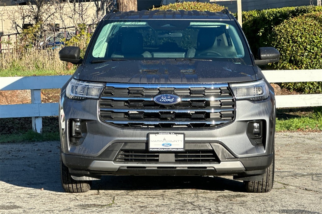 Vehicle image 2 of 29