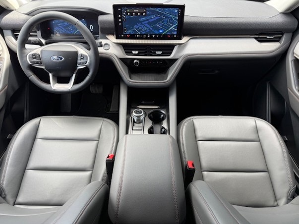 2025 Ford Explorer Active Image 20 of 40