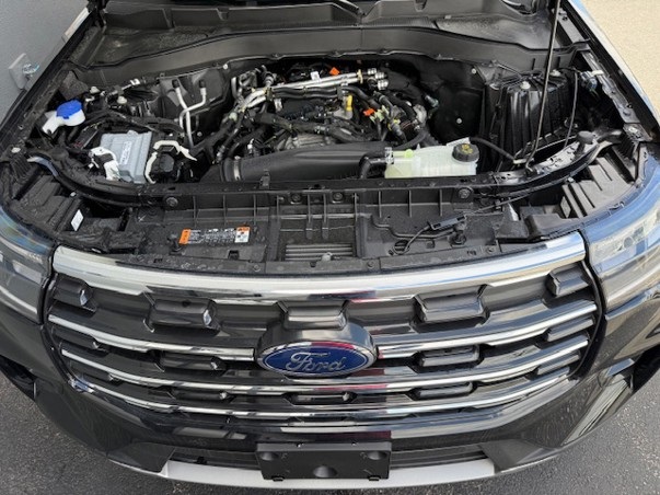 2025 Ford Explorer Active Image 9 of 40