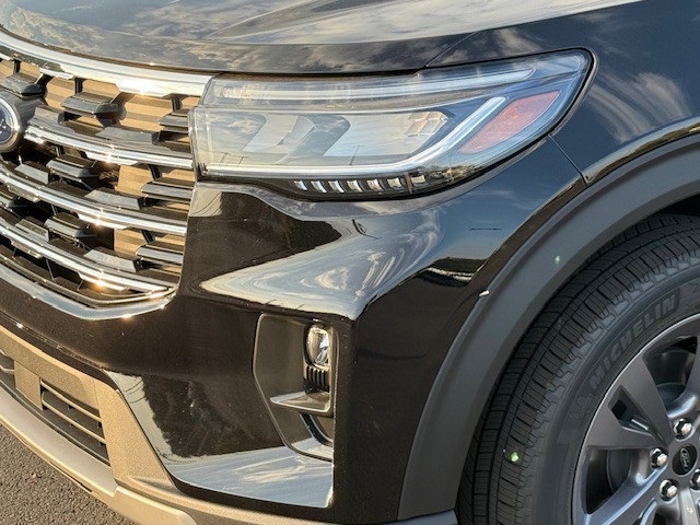 2025 Ford Explorer Active Image 11 of 40