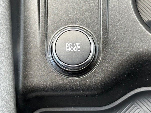 2025 Ford Explorer Active Image 30 of 40