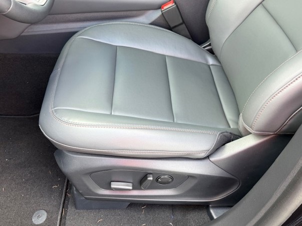 2025 Ford Explorer Active Image 40 of 40