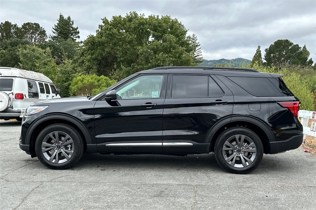 Vehicle image 9 of 29