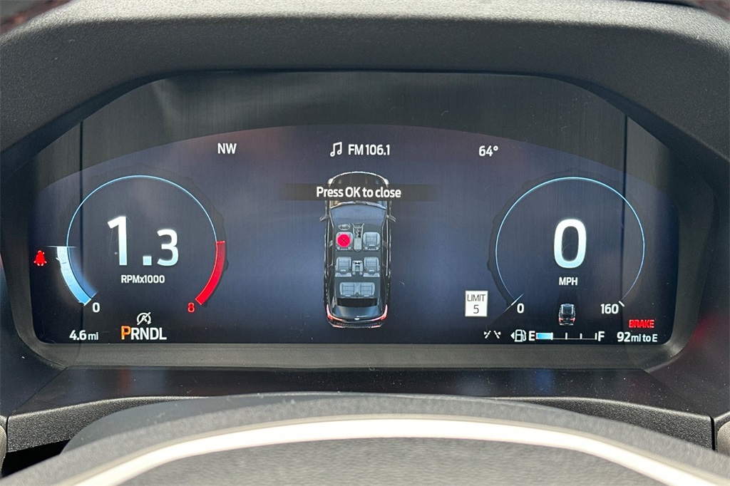 Vehicle image 18 of 29