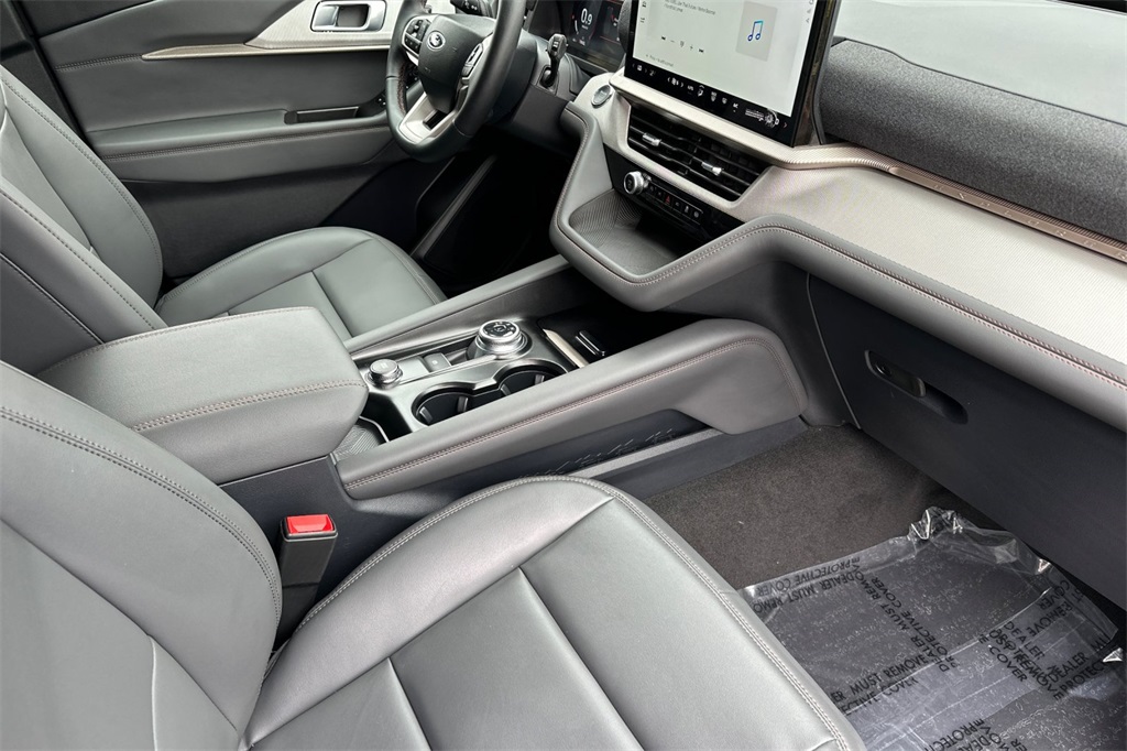 Vehicle image 22 of 29