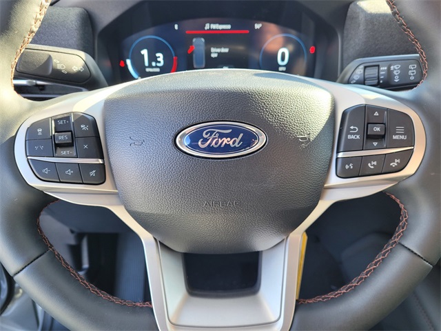 Vehicle image 6 of 11