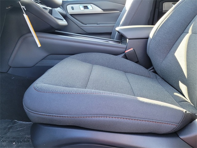 Vehicle image 5 of 11