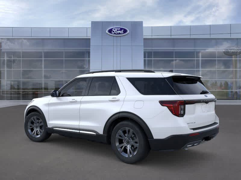 Vehicle image 7 of 23
