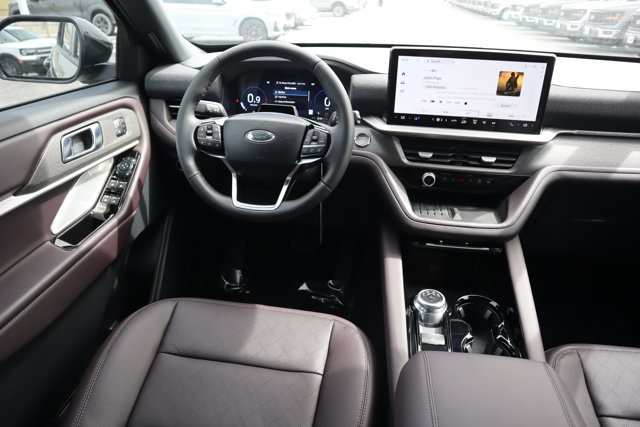 Vehicle image 31 of 37
