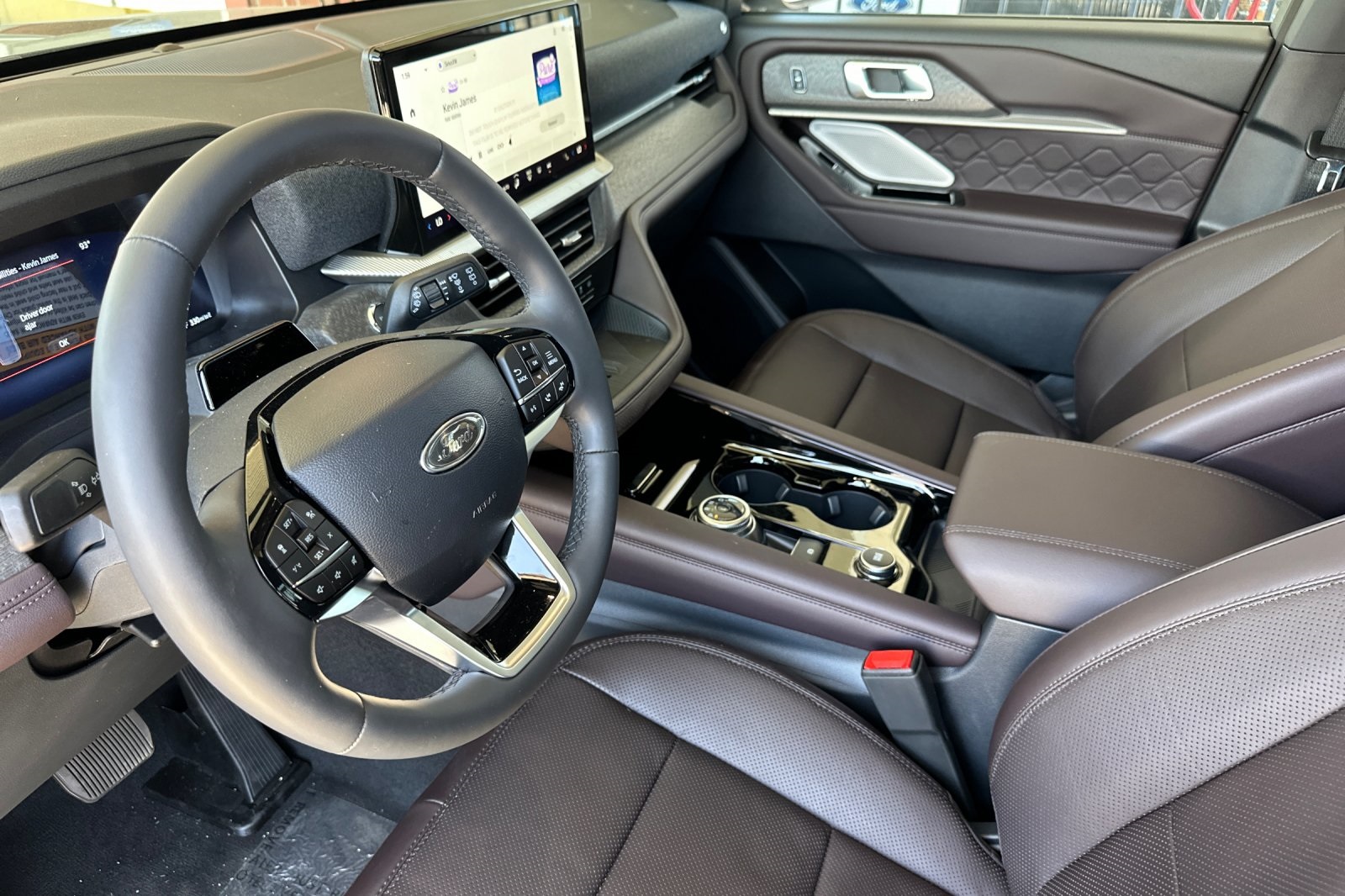 Vehicle image 15 of 31