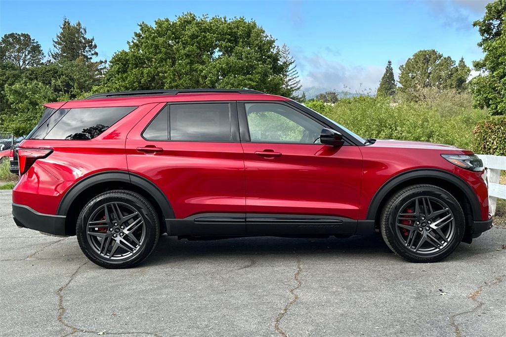 Vehicle image 4 of 27