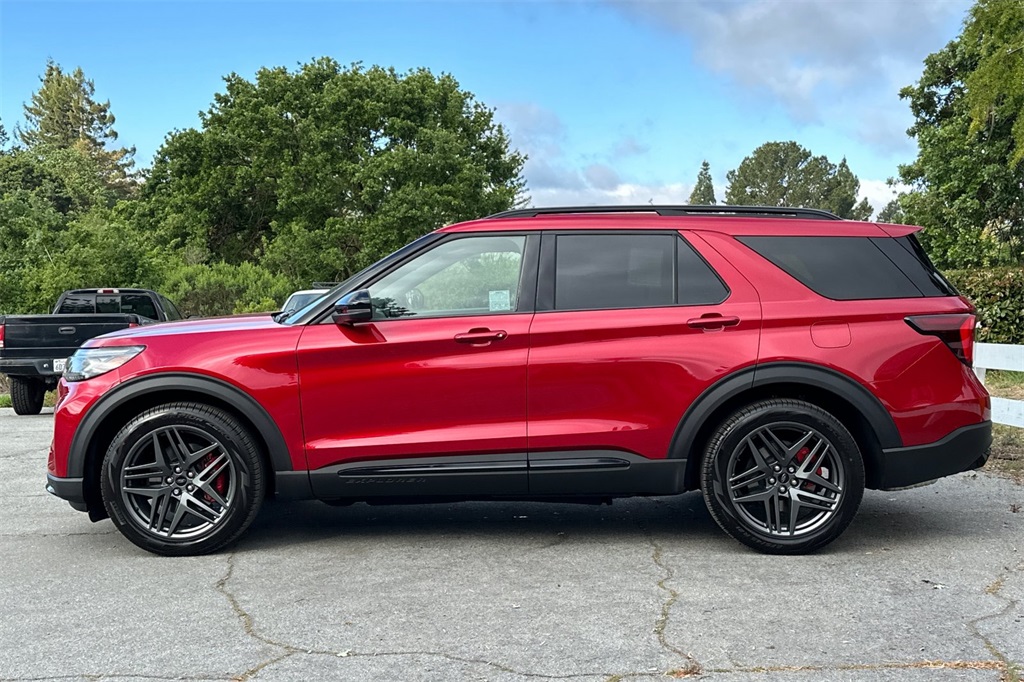 Vehicle image 8 of 27