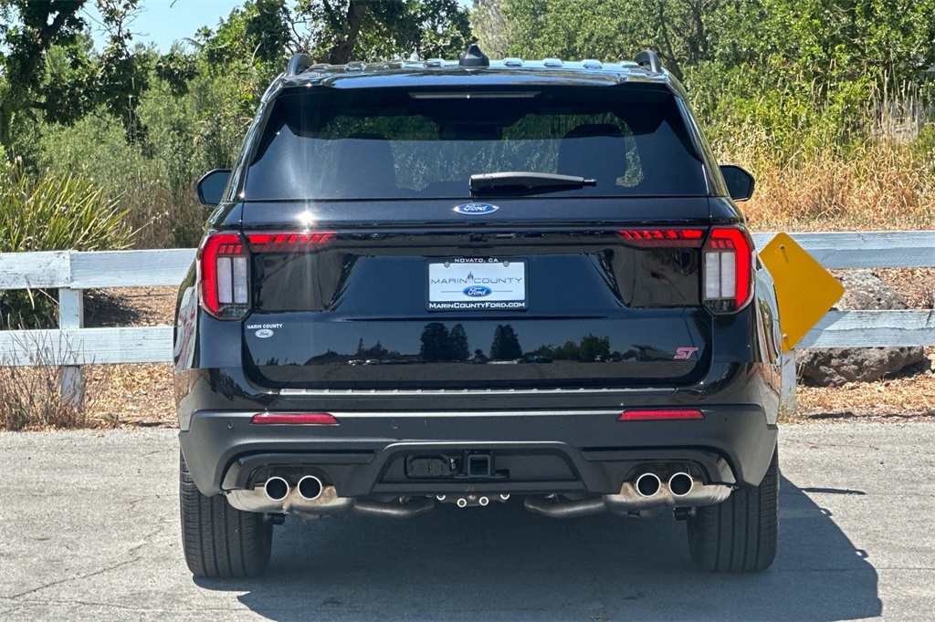 Vehicle image 8 of 29