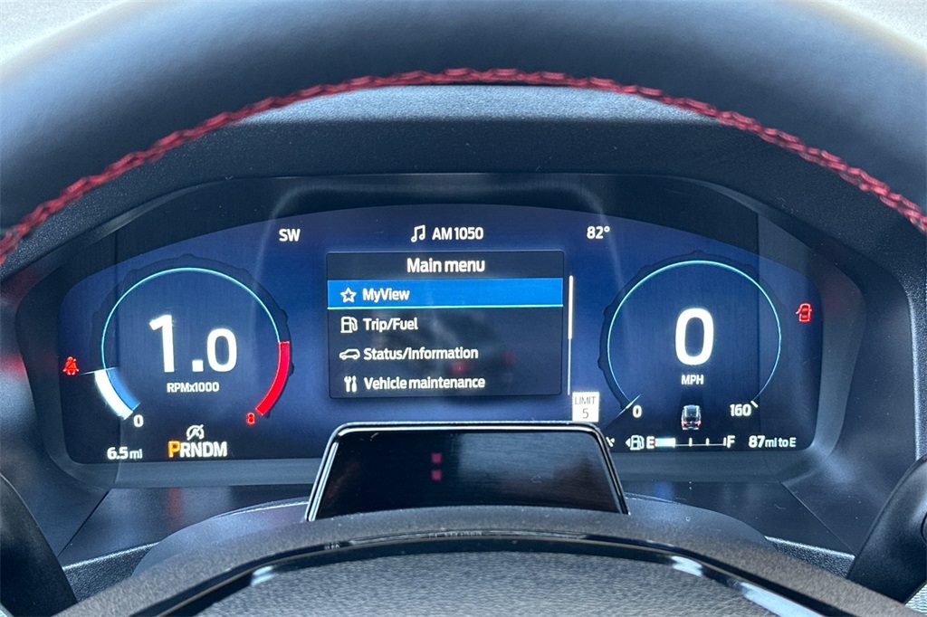 Vehicle image 26 of 29