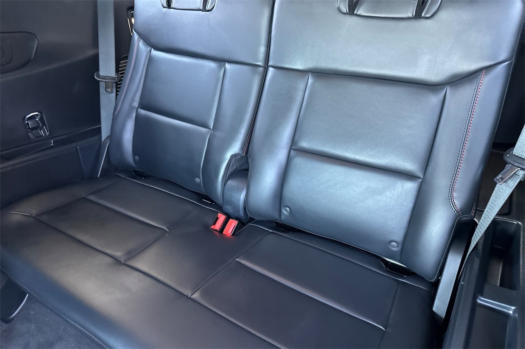 Vehicle image 15 of 29