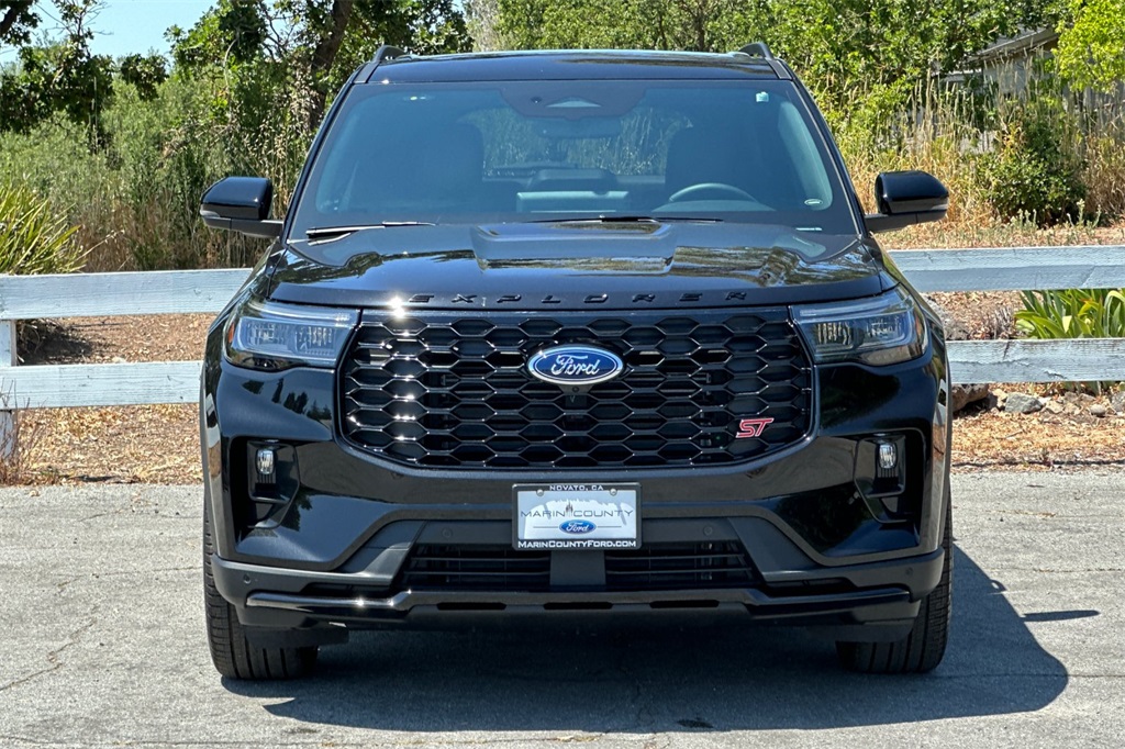 Vehicle image 2 of 29