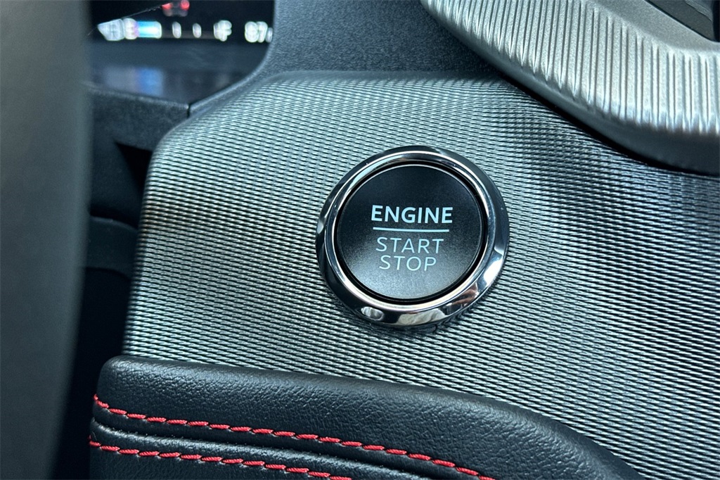 Vehicle image 24 of 29