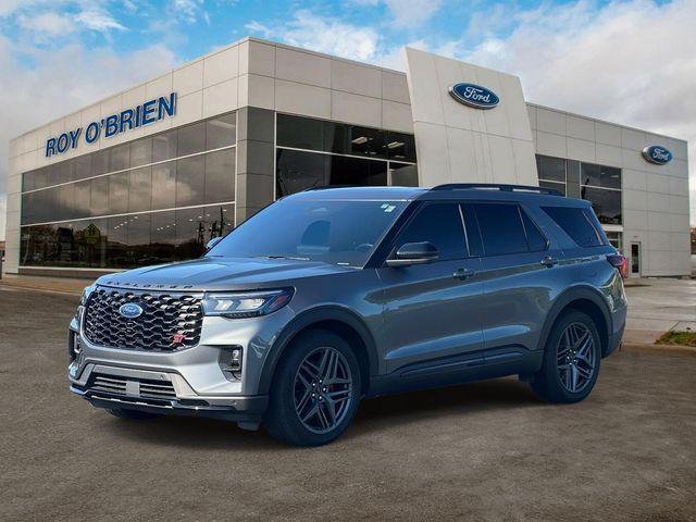 2025 Ford Explorer ST Image 1 of 32