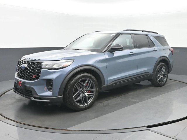 2025 Ford Explorer ST Image 1 of 38