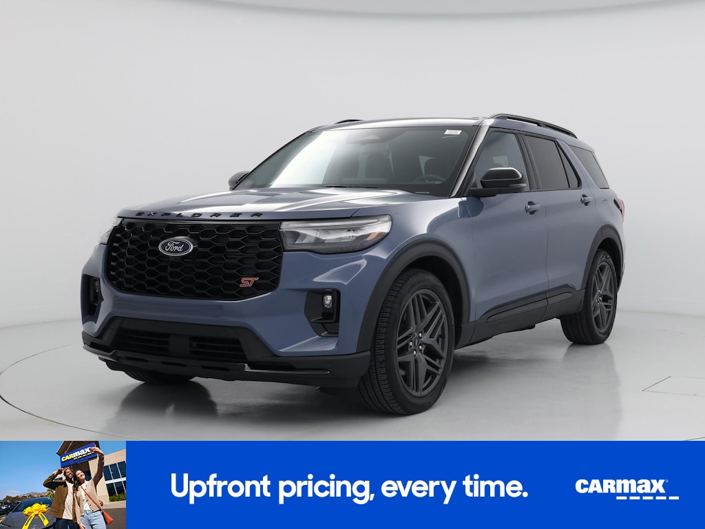 2025 Ford Explorer ST Image 1 of 29