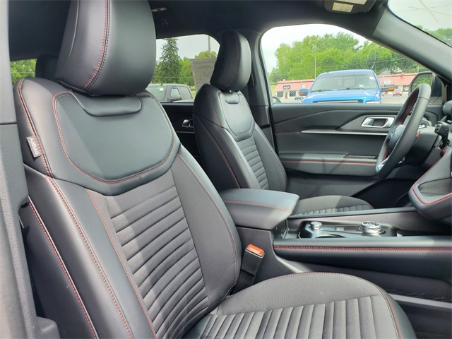 Vehicle image 18 of 36