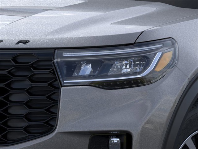 Vehicle image 18 of 23