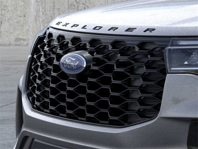 Vehicle image 17 of 23