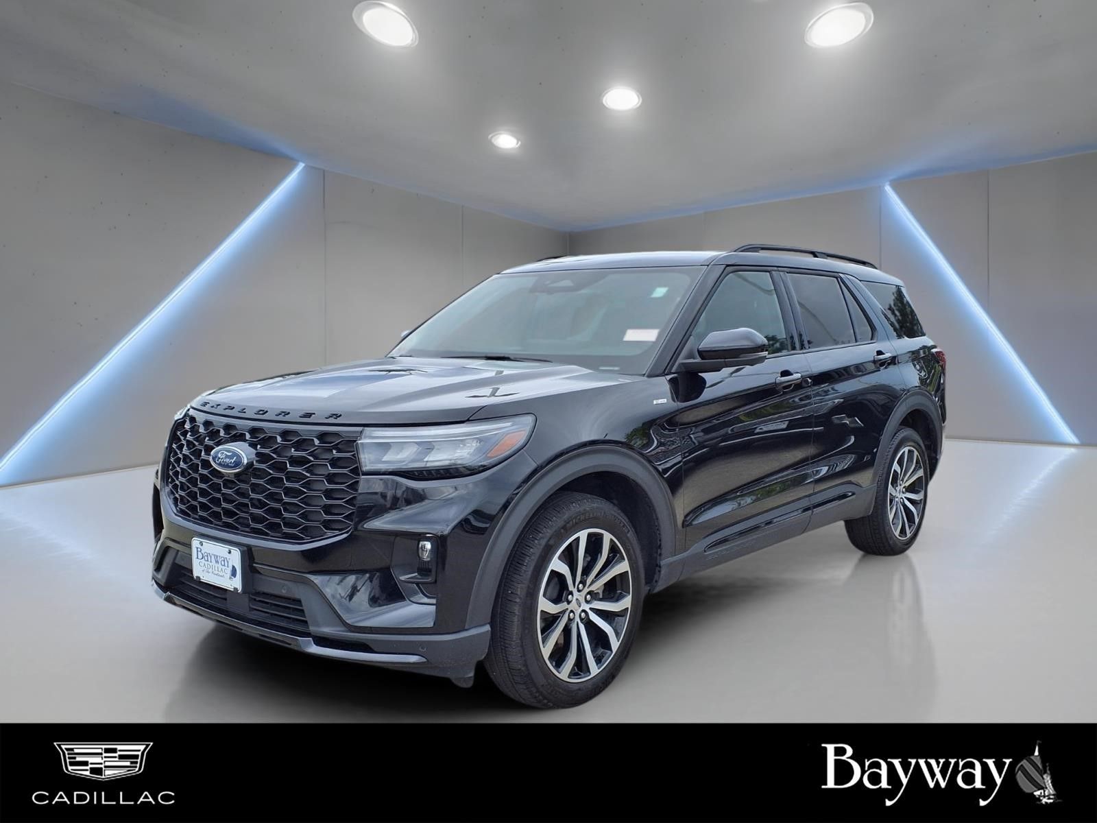 2025 Ford Explorer ST-Line Image 1 of 26