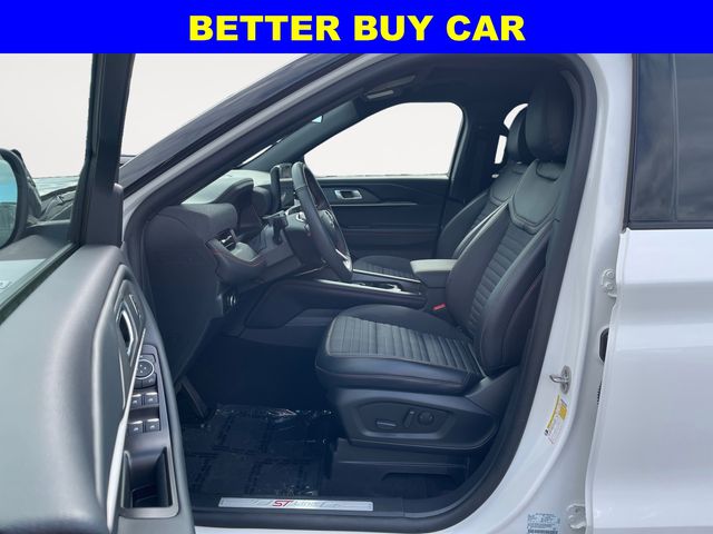 2025 Ford Explorer ST-Line Image 10 of 15