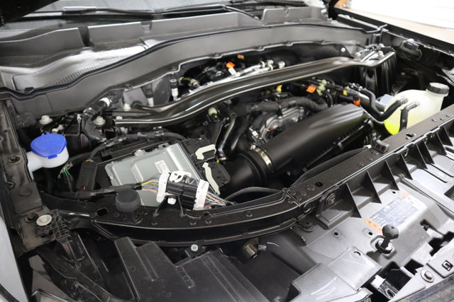 Vehicle image 26 of 32