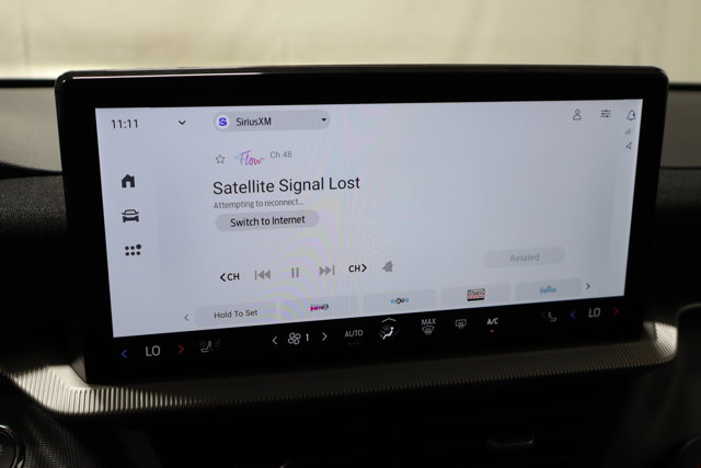 Vehicle image 19 of 32