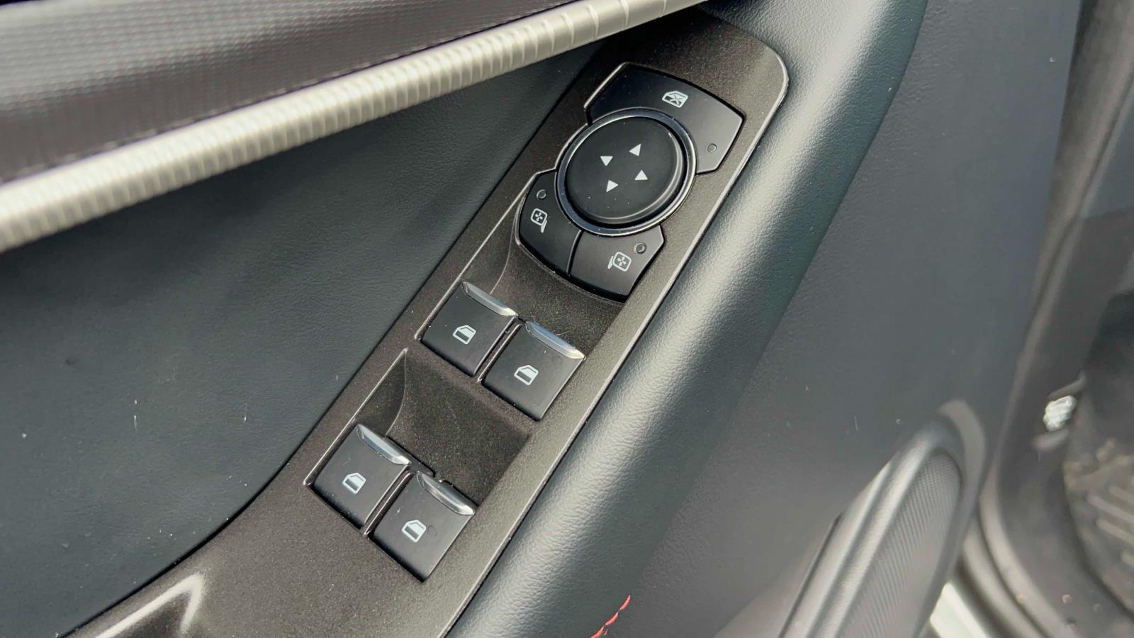 Vehicle image 22 of 29